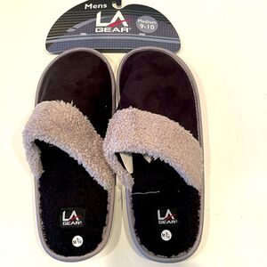 NWT LA Gear Men's Slippers Size 9/10